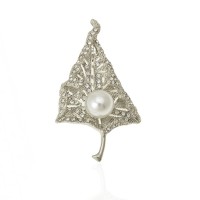 Брошка металлическая со стразами Лист 6.4см (13941)