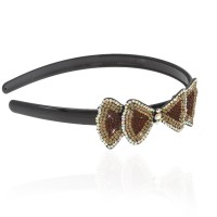 Обруч для волос пластиковый с украшением (3810) вариант 01