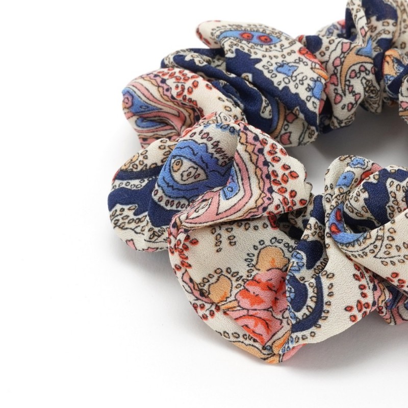 Резинка для волос объёмная из шифоновой ткани (16044) вариант 01