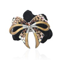 Велюровая резинка для волос с украшением (3828) вариант 02