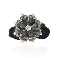 Велюровая резинка для волос с украшением (4497) вариант 10