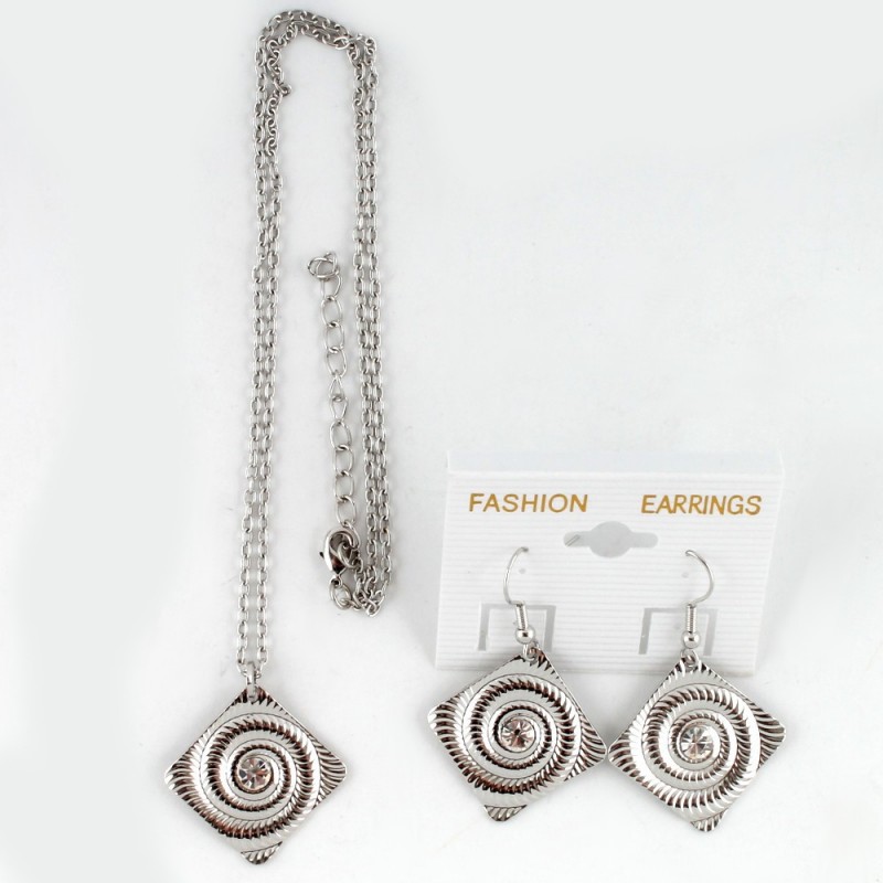 Набор из серьг и подвески на шею серебристый (8597)