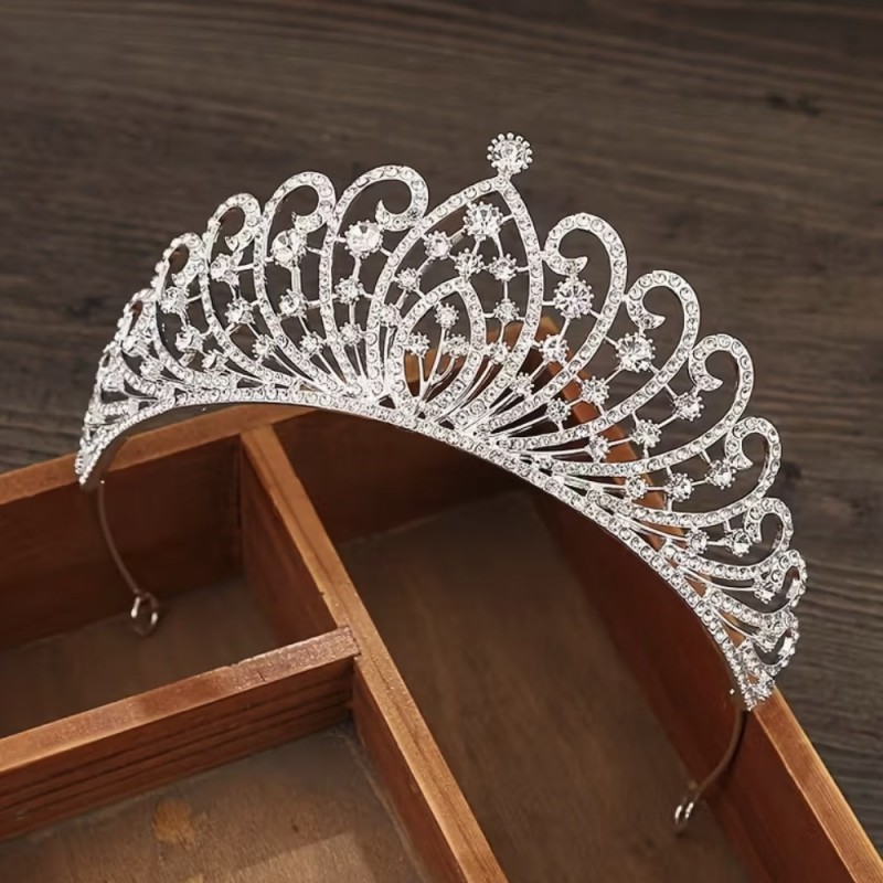 Диадема-обруч со стразами металлическая (31619)