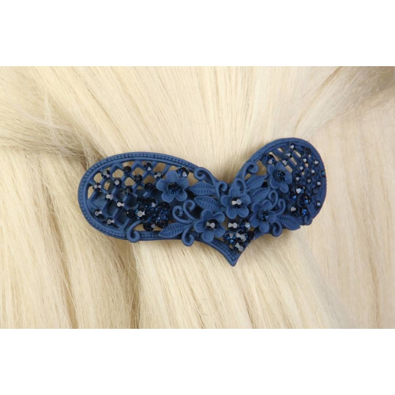 Заколка для волос оригинальной формы со стразами и бусинами