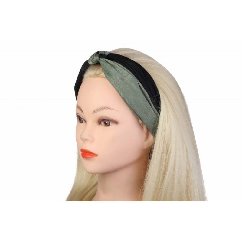 Повязка на голову черная с зеленым