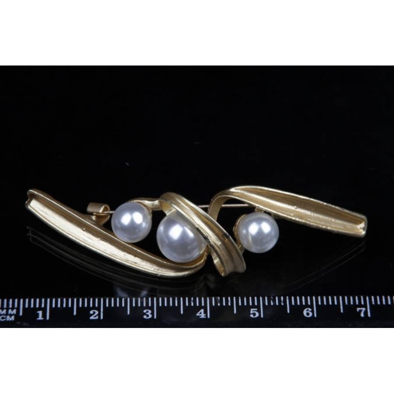 Брошь (золото)