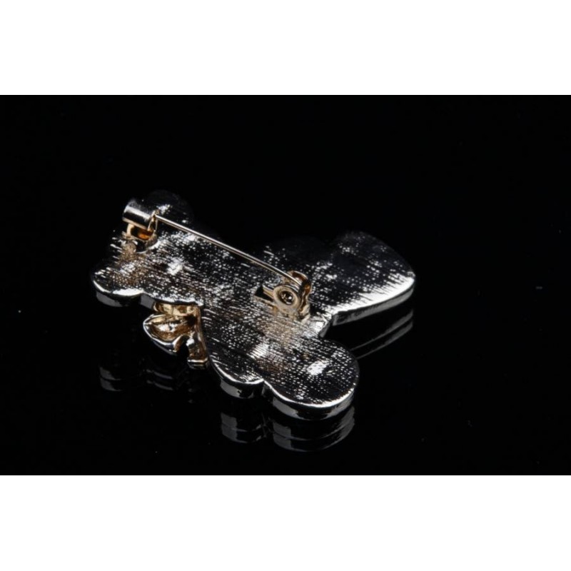 Брошь в форме мишки декорированная стразами