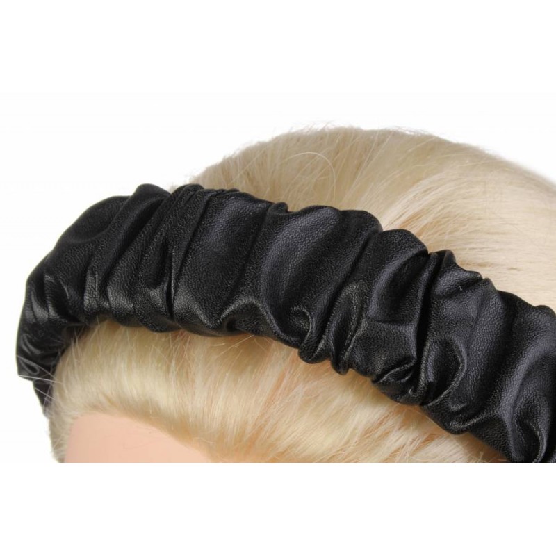 Ободок пластиковый черный (3см) 1-192612