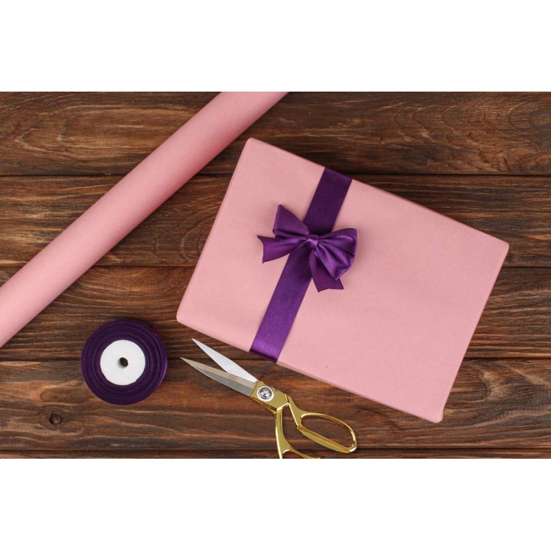 Бумага упаковочная крашенная в смеси розовая в рулоне (8м*0,58м) 65г/м² 255-4051