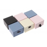 Коробка бижутерная (5х5х3,5см) 65-2867